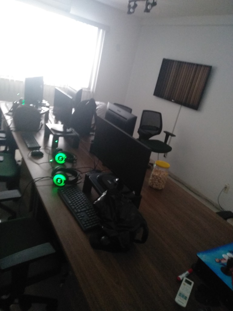 Aton Engineering Office - Brainstorm Space